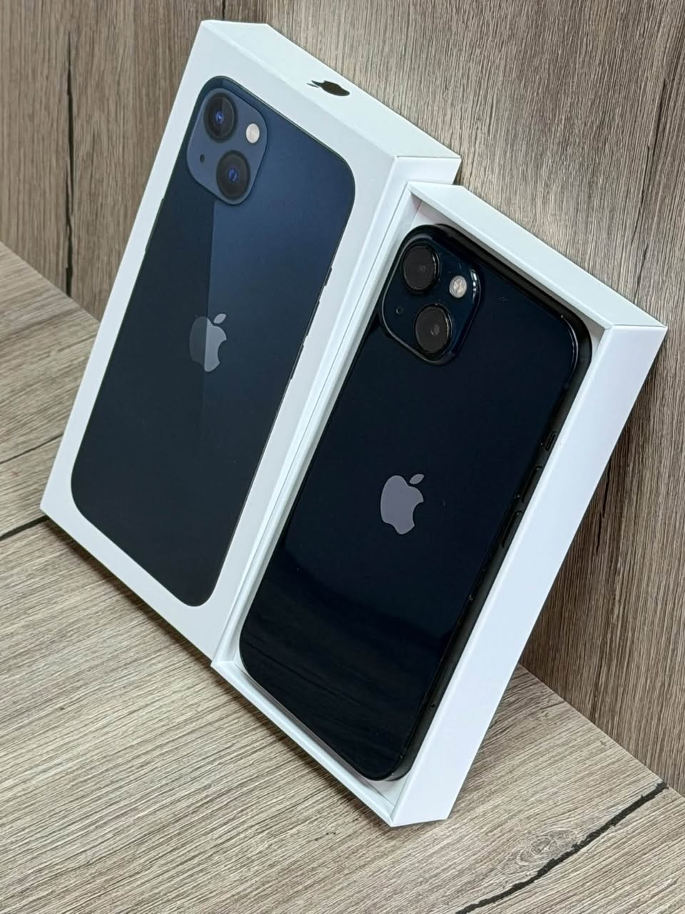 iPhone 13, 128 GB; BH 76%, mükemmel durumda, 520₾