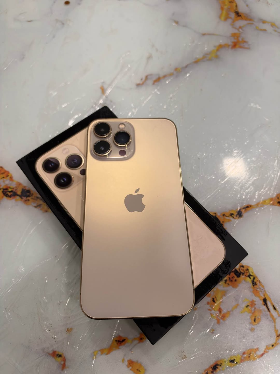 iPhone 128GB gold, battery 78%