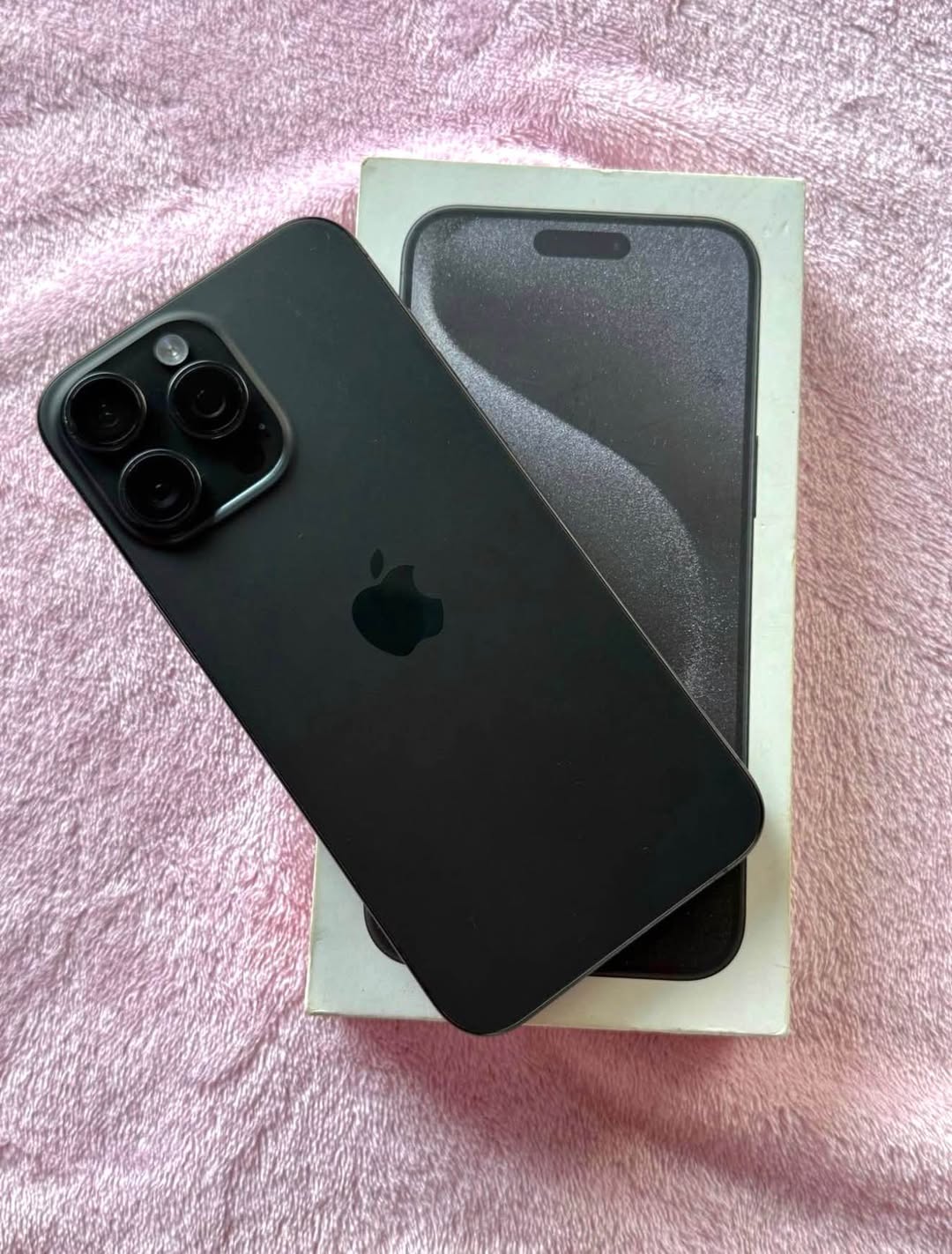 iPhone 15 Pro Max 256GB, ბატარეა 88%