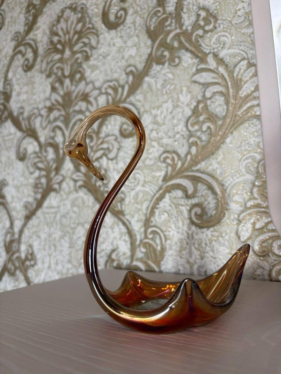 Amber glass swan decorative bowl