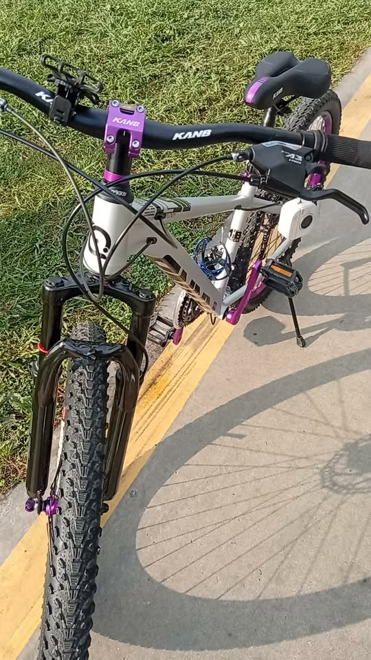 Dağ velosipedi 26 ölçüsü, demək olar ki, yeni