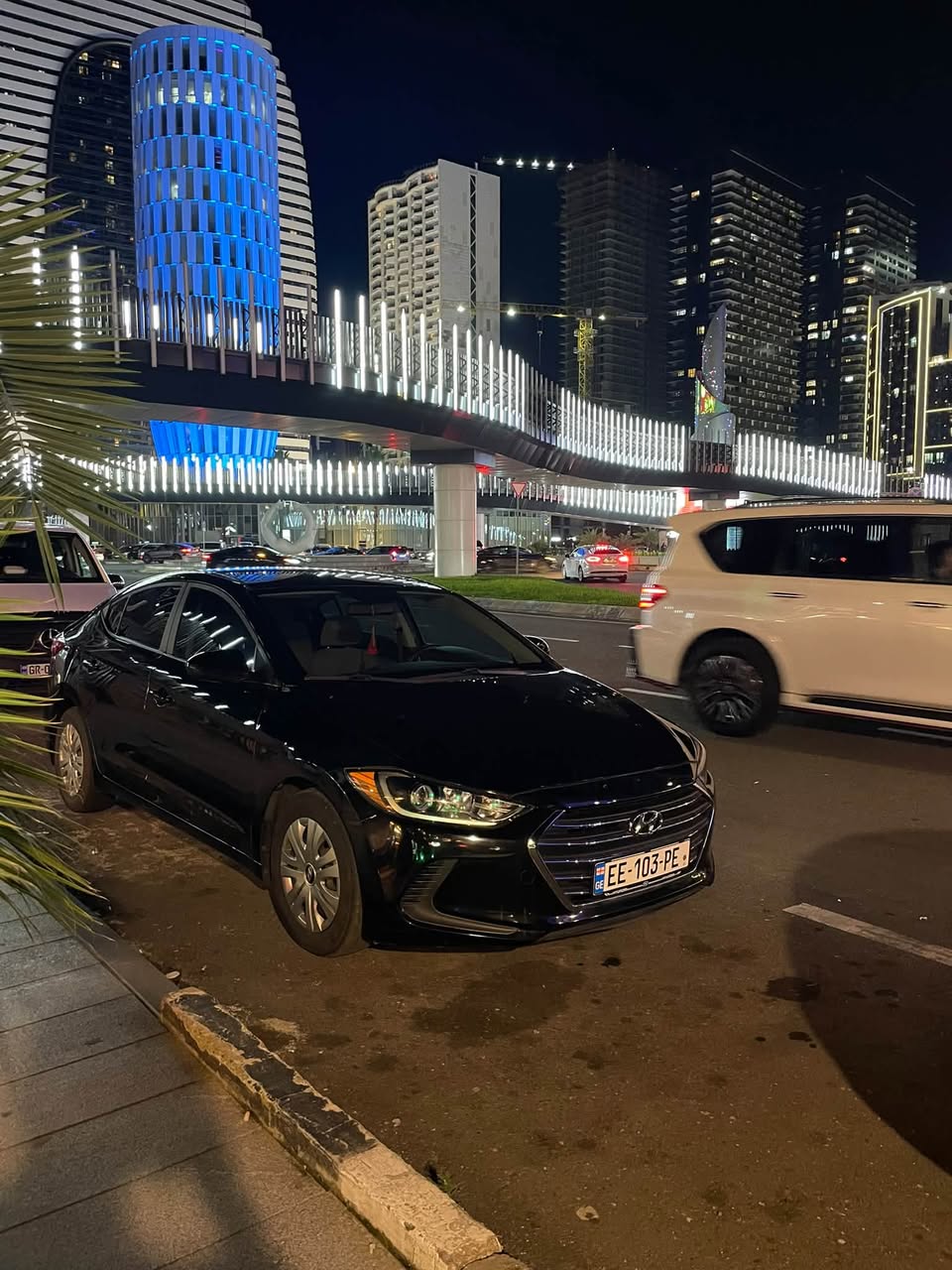 Acele satılık‼️‼️ 2017 modeli 2.0 motorlu araç. Konum: Batum. — 5,500$