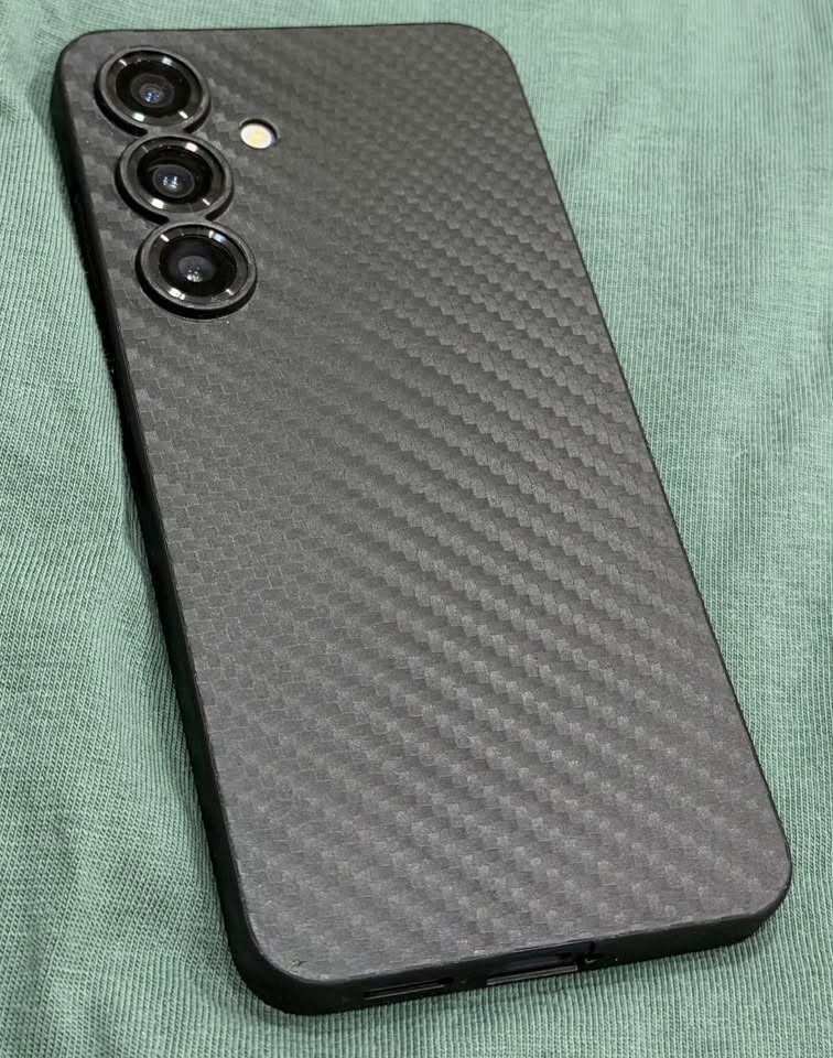 Samsung Galaxy S25, screen replaced