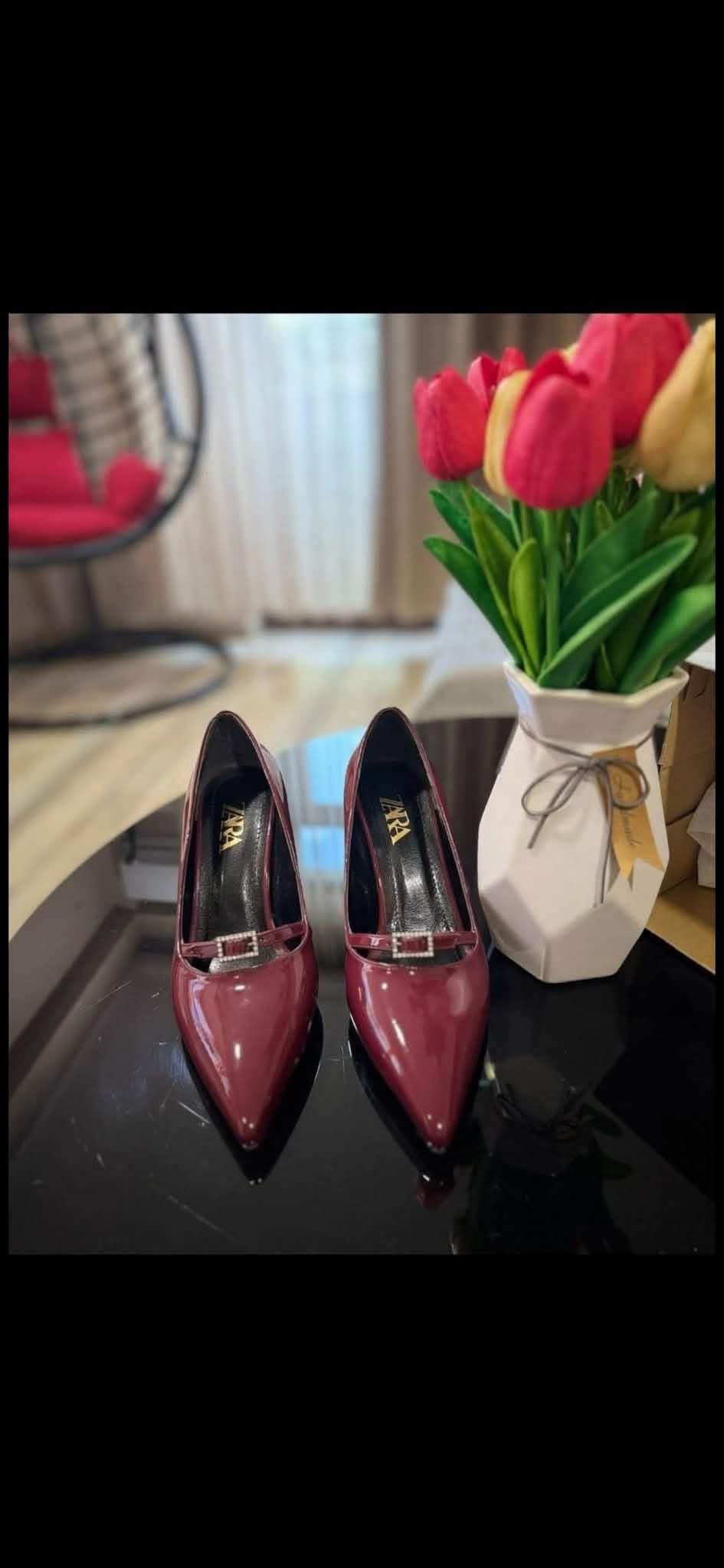 ZARA ბორდო ტუფლები