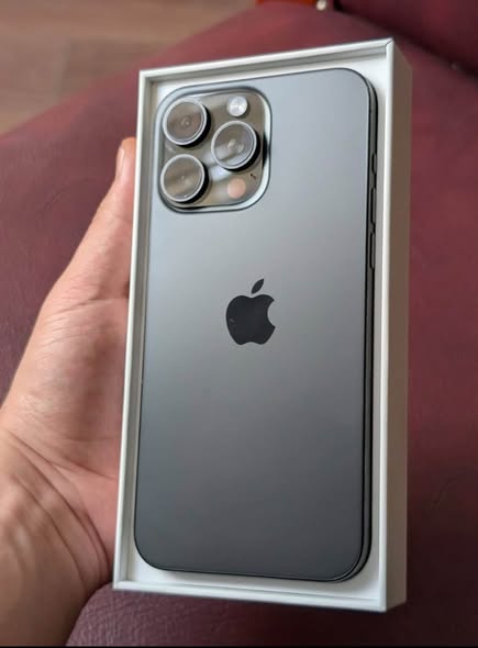iPhone 15 pro max, находится в хорошем состоянии — 1,200₾