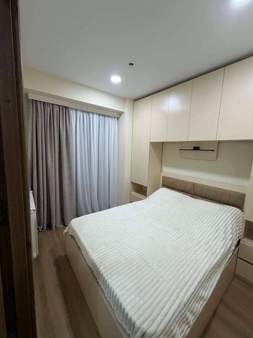 Kiraya verilir apartment, Tiflis