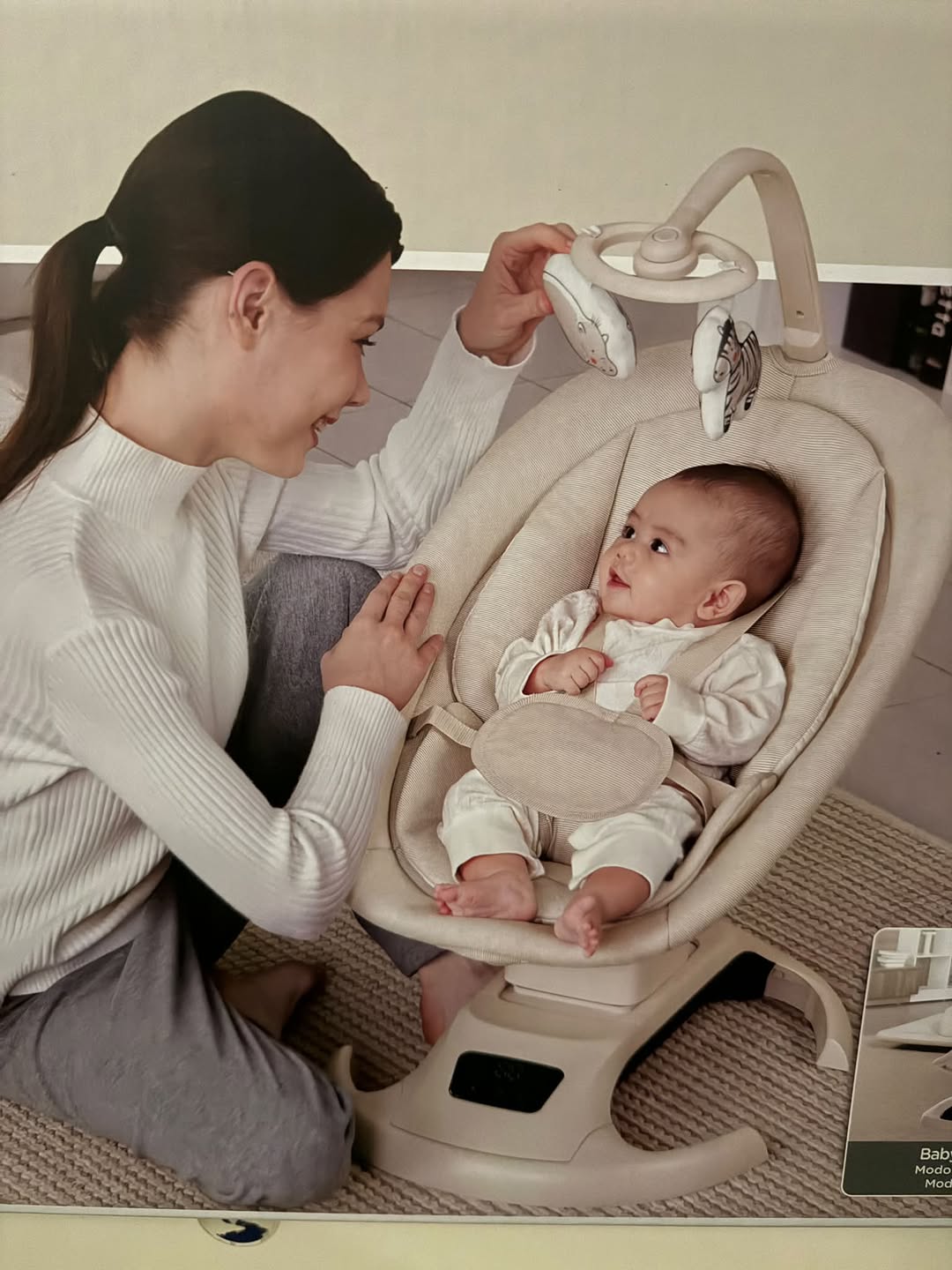 Mustela Lullaby Orbit ბავშვის საქანელა