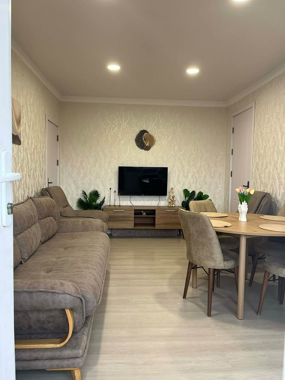 🏠 Վաճառվում է բնակարան 📍9 Ապրիլի փողոց — 65,000$