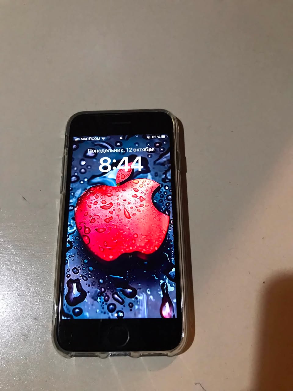 iPhone мобильный телефон, 150 лари