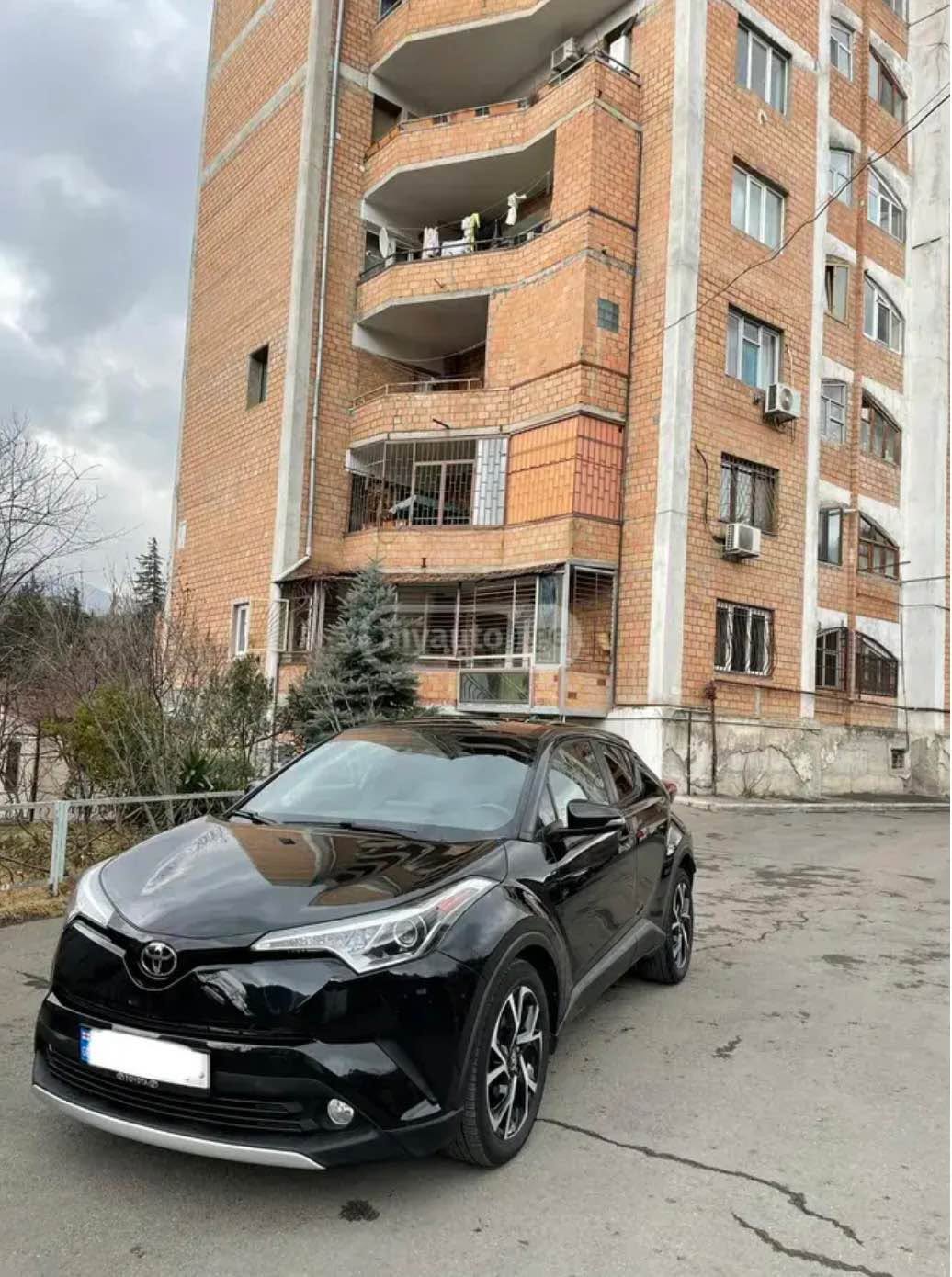 Toyota C-HR 🇬🇪2018 11.000$ fiyatla satılık