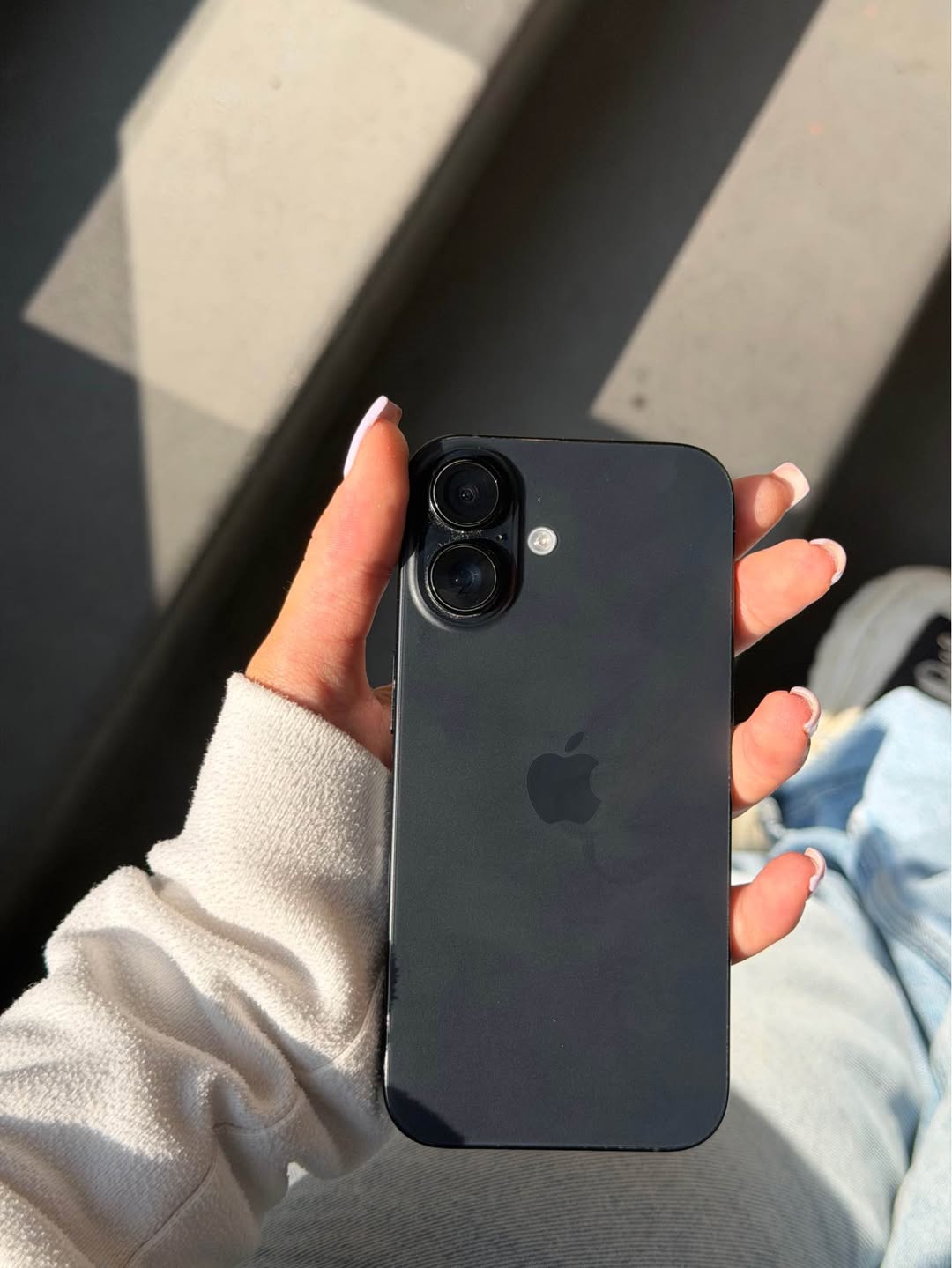 iPhone 16 ideal vəziyyətdədir — 235,000֏