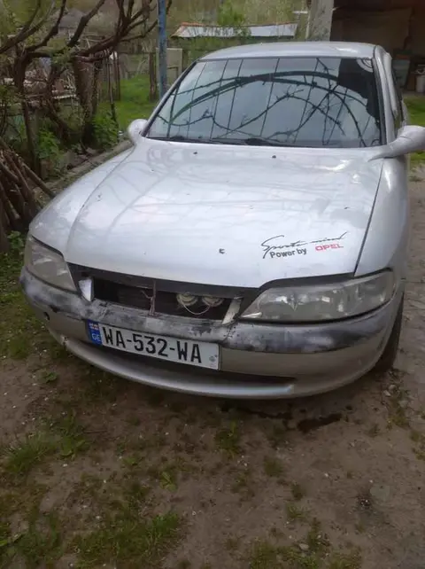 1998 წლის ავტომობილი