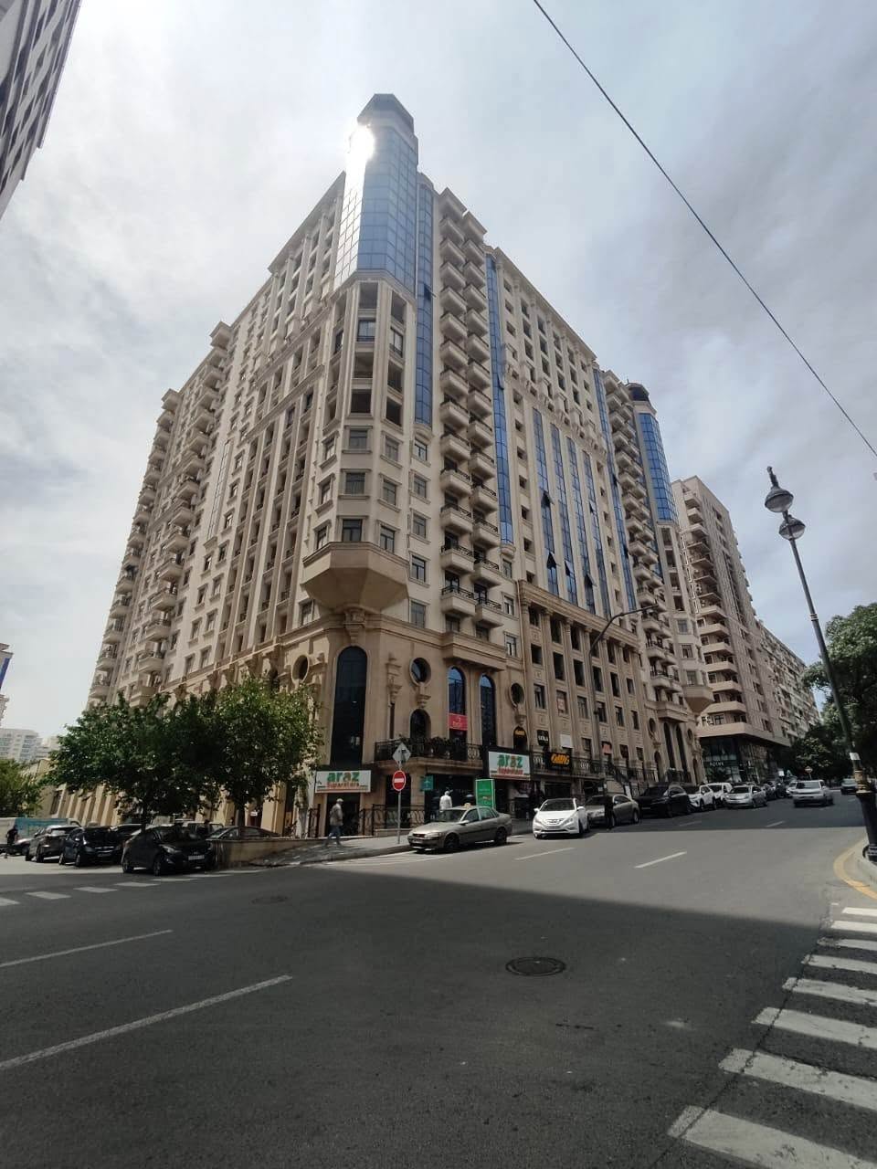 Kommersiya mülkiyyəti, Bakı — 700,000 ₼