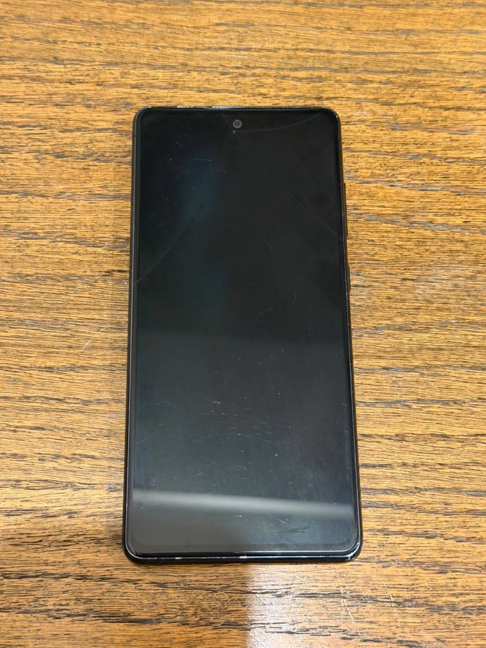 Satılır Samsung S20 FE 5G 210 lirəyə