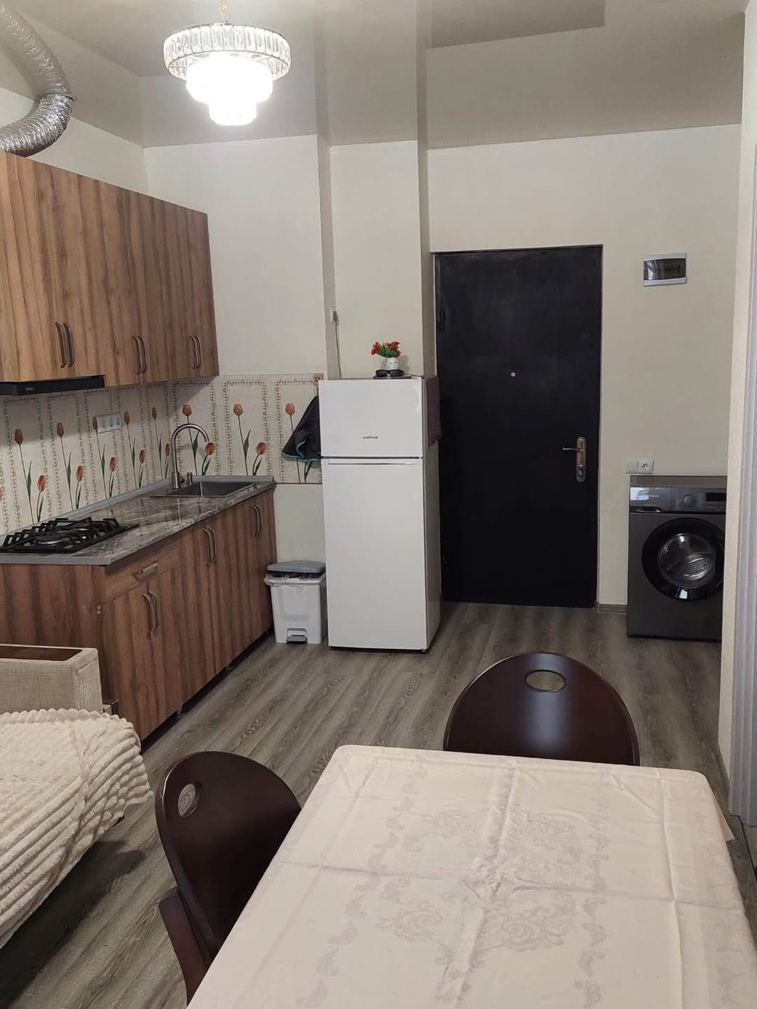 იყიდება ბინა, ბათუმი — $67,000