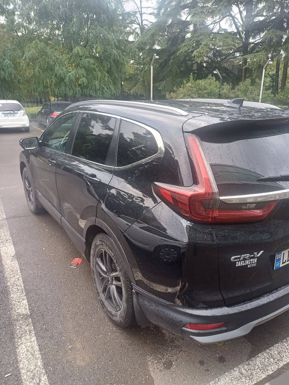 Honda CR-V, black, GE plates