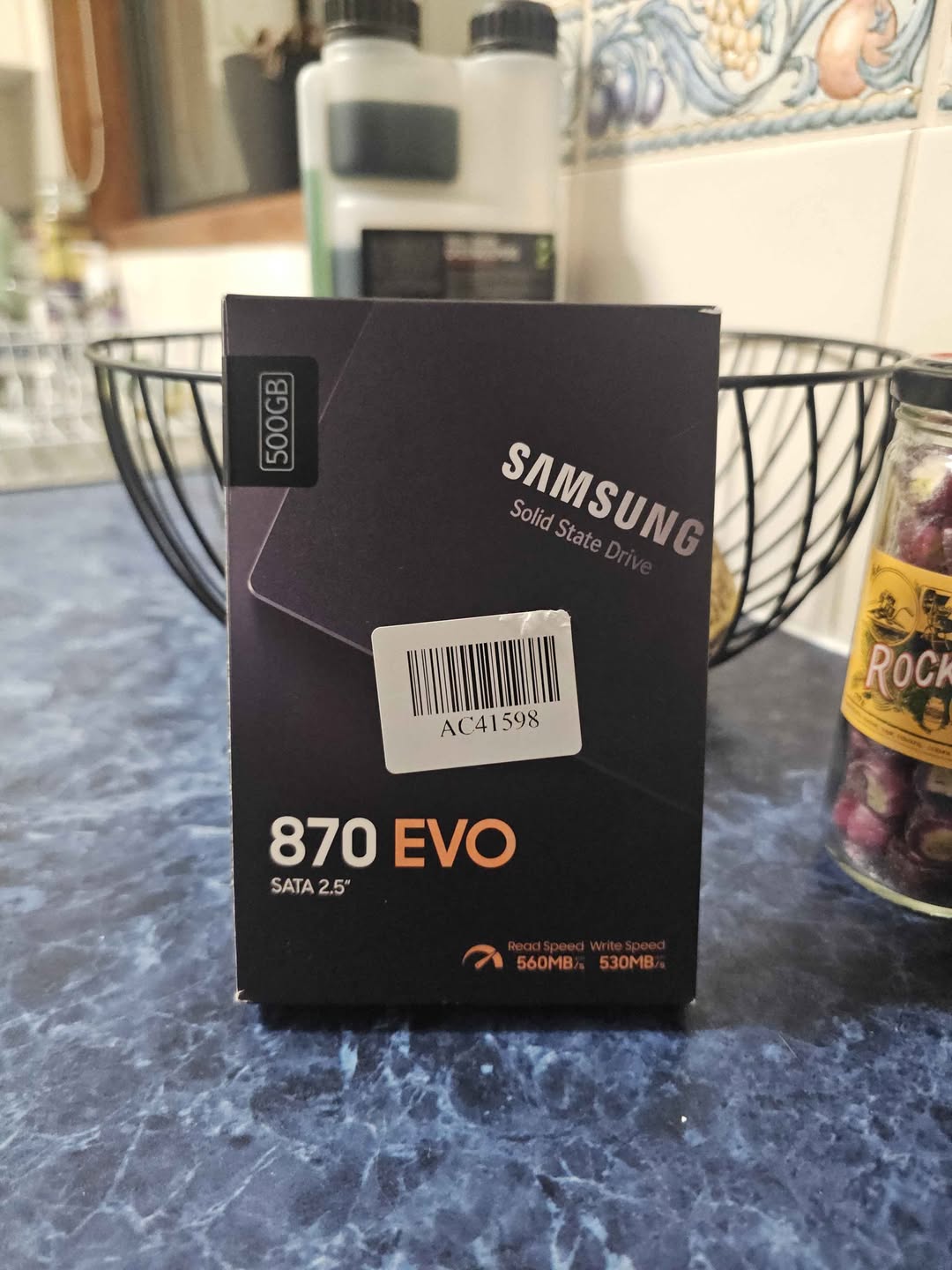 Совсем новый 500GB 870 EVO. Куплен