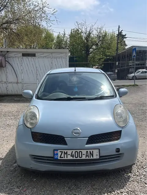 Ниссан 2005