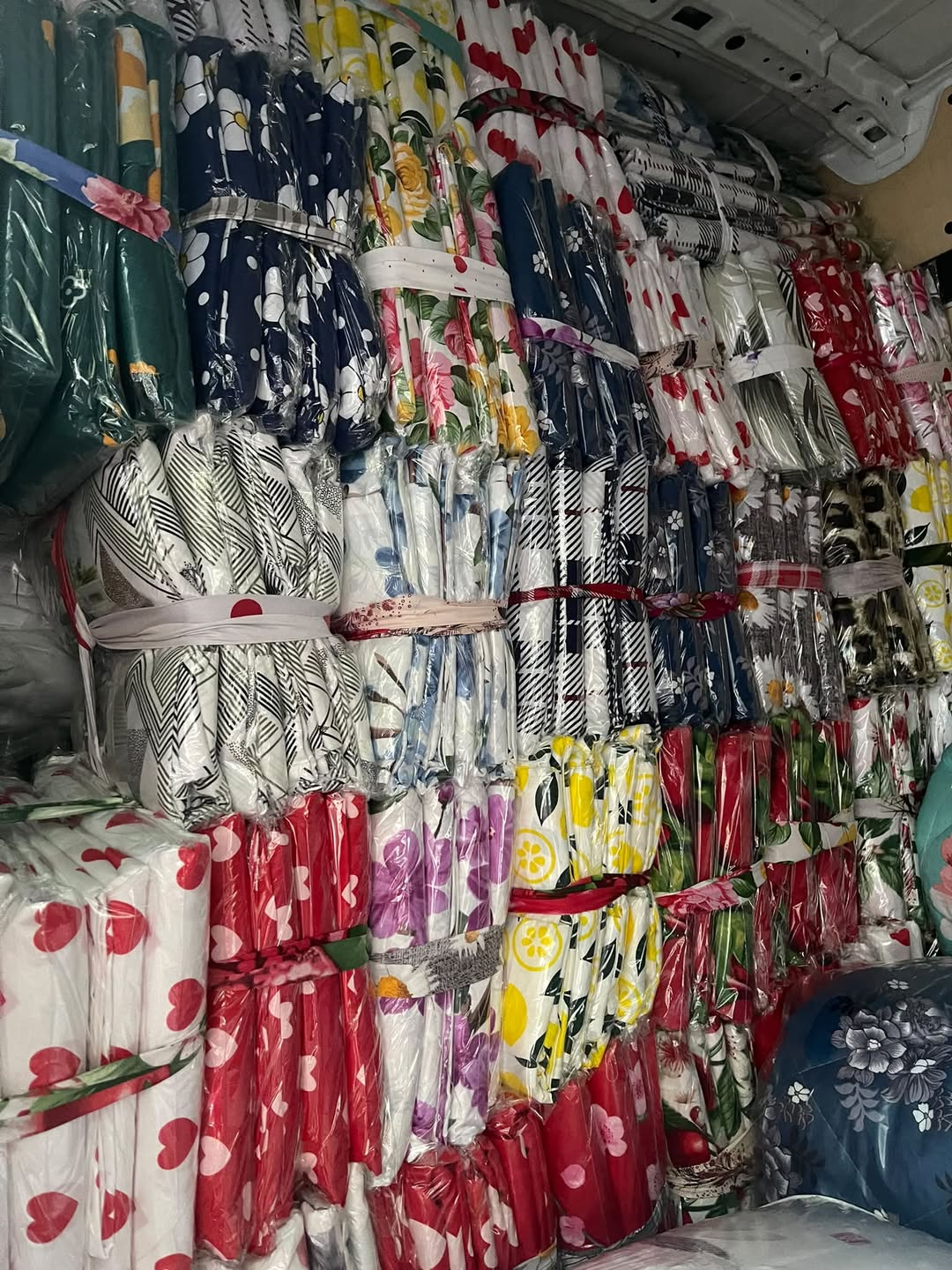 Floral bedsheets, single and double sizes