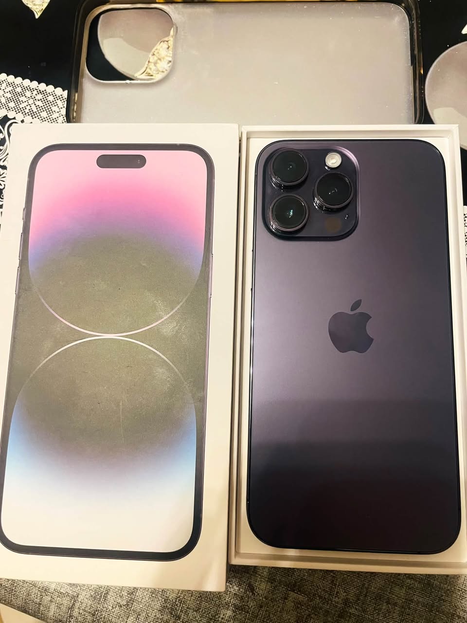 იყიდება iPhone 14/pro/Maxi/256Gb ტელეფონი არის გაუხსნელი — 1,050₾