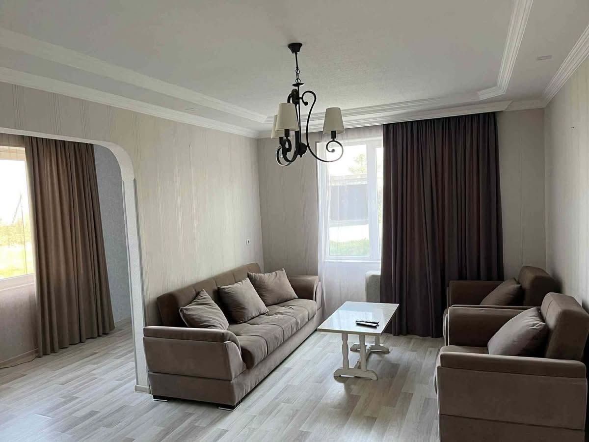 Kirayəyə mənzil verilir, Telavi - 800 ₾
