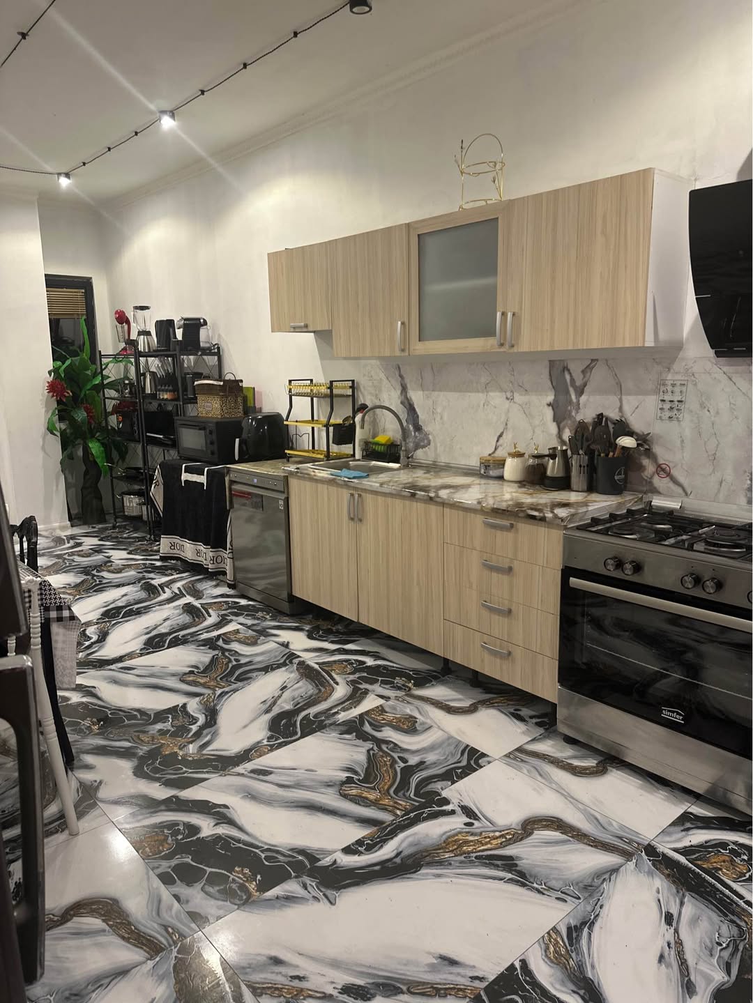 Ev, Tbilisi — $800