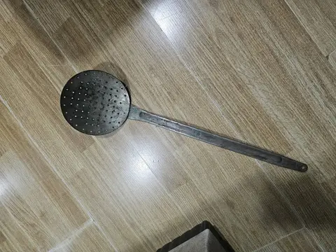 Əsrin mis qəpikləri