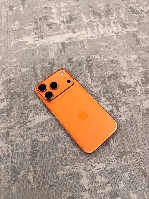 For sale urgently at a low price Iphone 17 — 2,100₾
