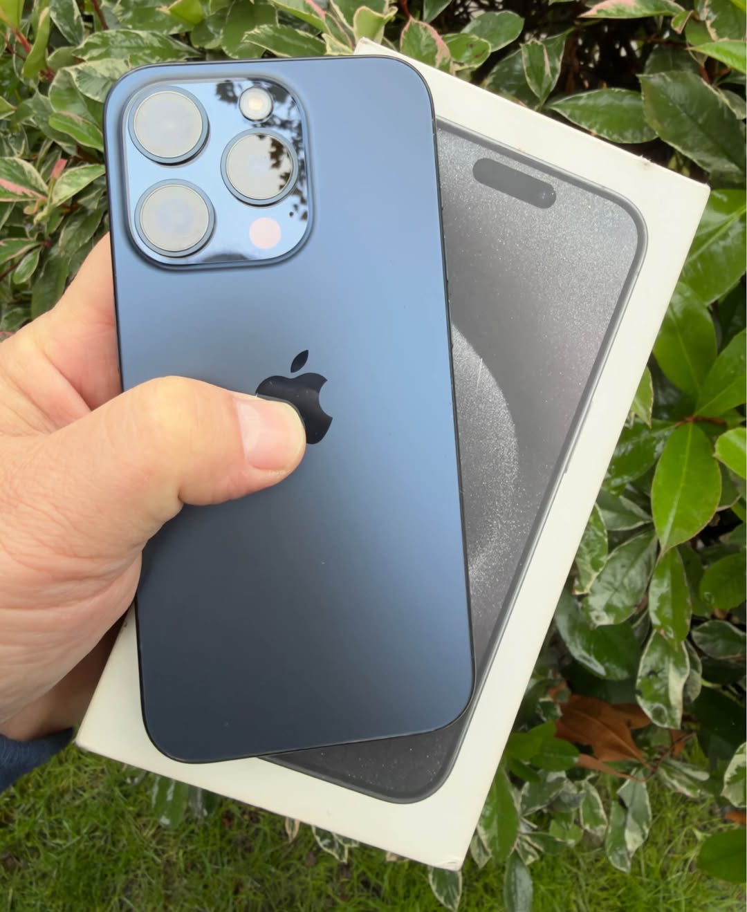 iPhone 15 Pro, ბატარეა 87%, ეკრანი შეცვლილი
