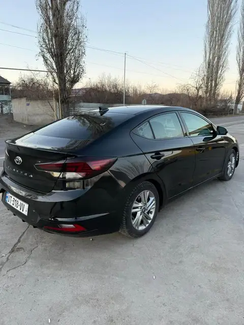 Hyundai Elantra 2020