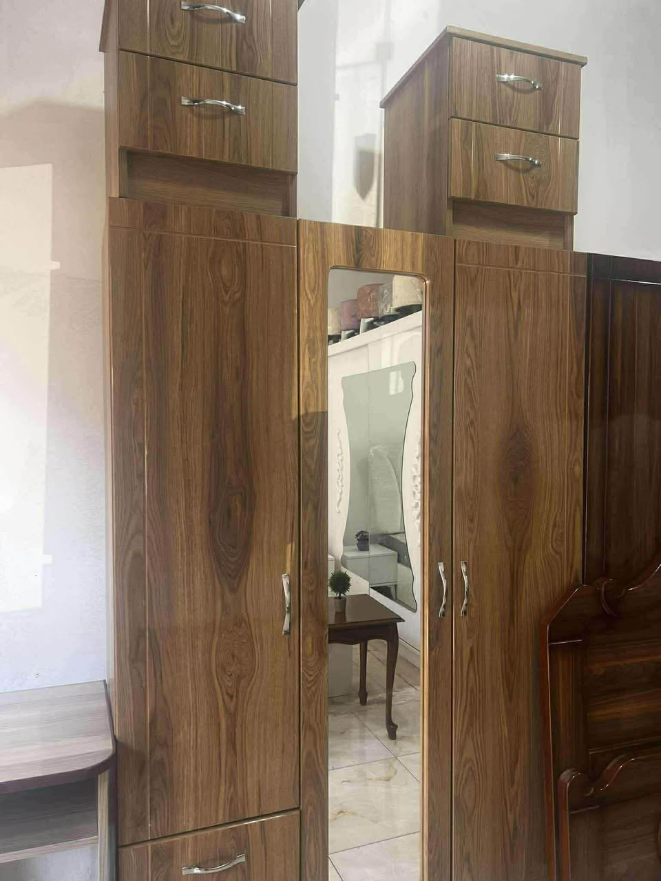 Wardrobe and bed with drawers for 1750 lari