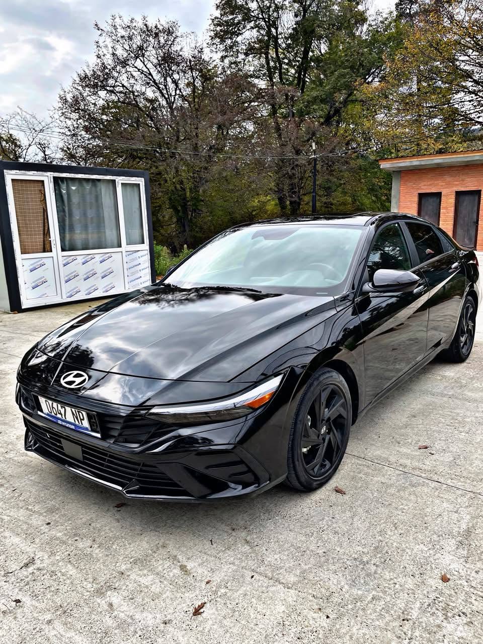 Hyundai Elantra 2025 — 16,500$