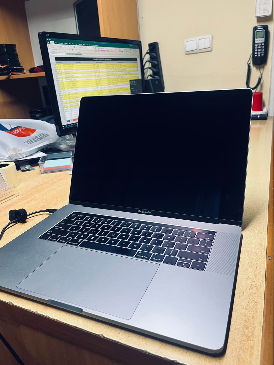 MACBOOK PRO I7 / 16GB RAM — 1,200₾