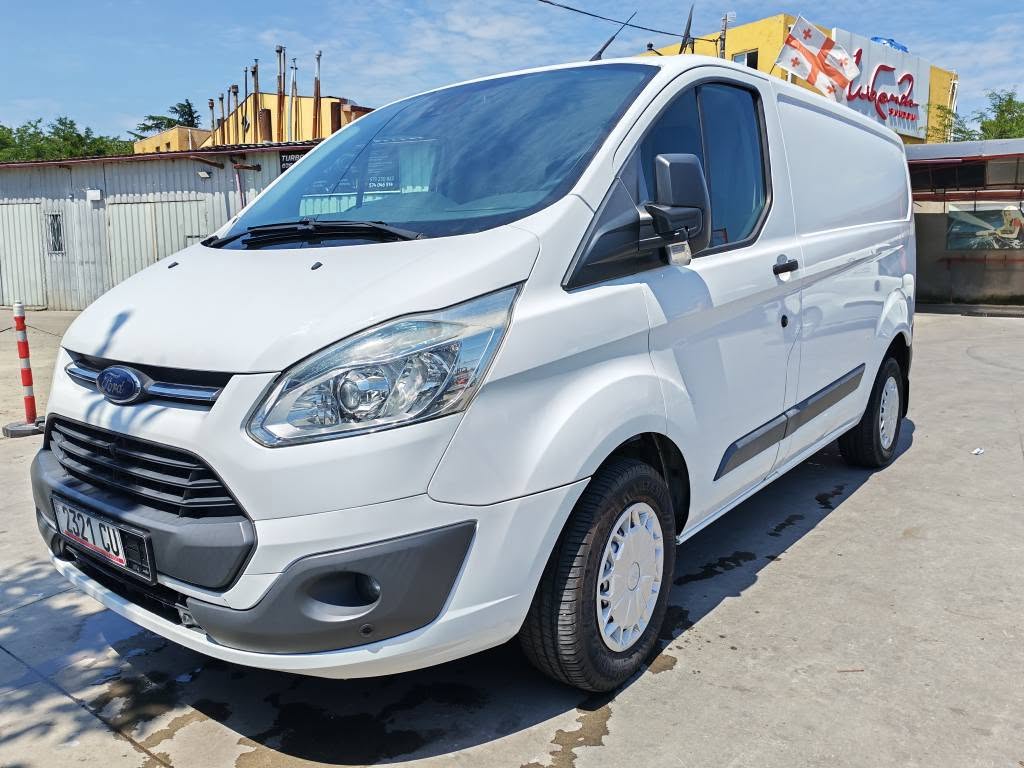 Breendi hər bir Navarronya malikdir və işləyir — 8,500$