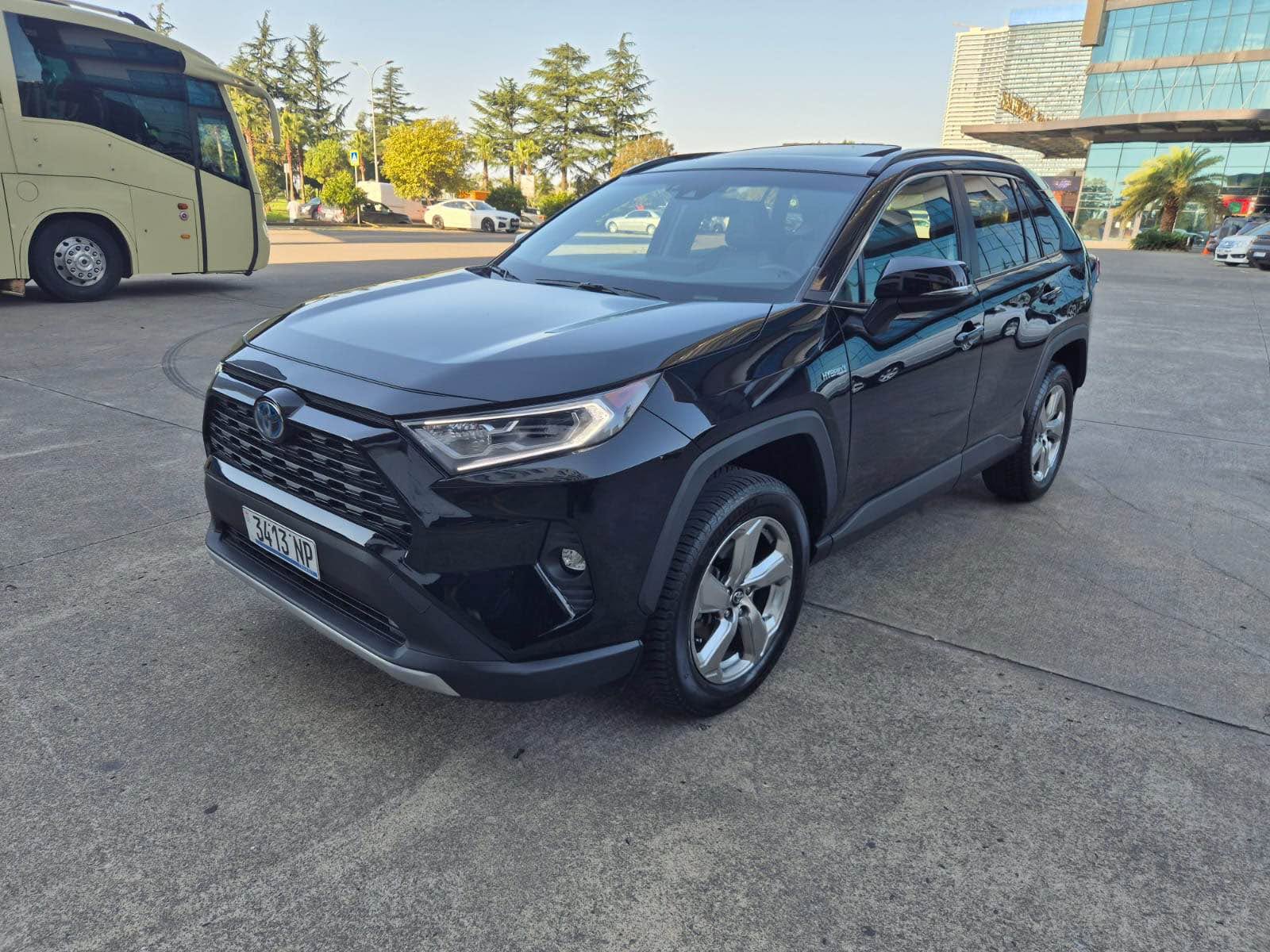 Toyota RAV4 Hybrid XLE premium 2020