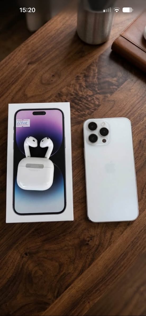 iPhone 14 Pro Max 128GB with AirPods 4