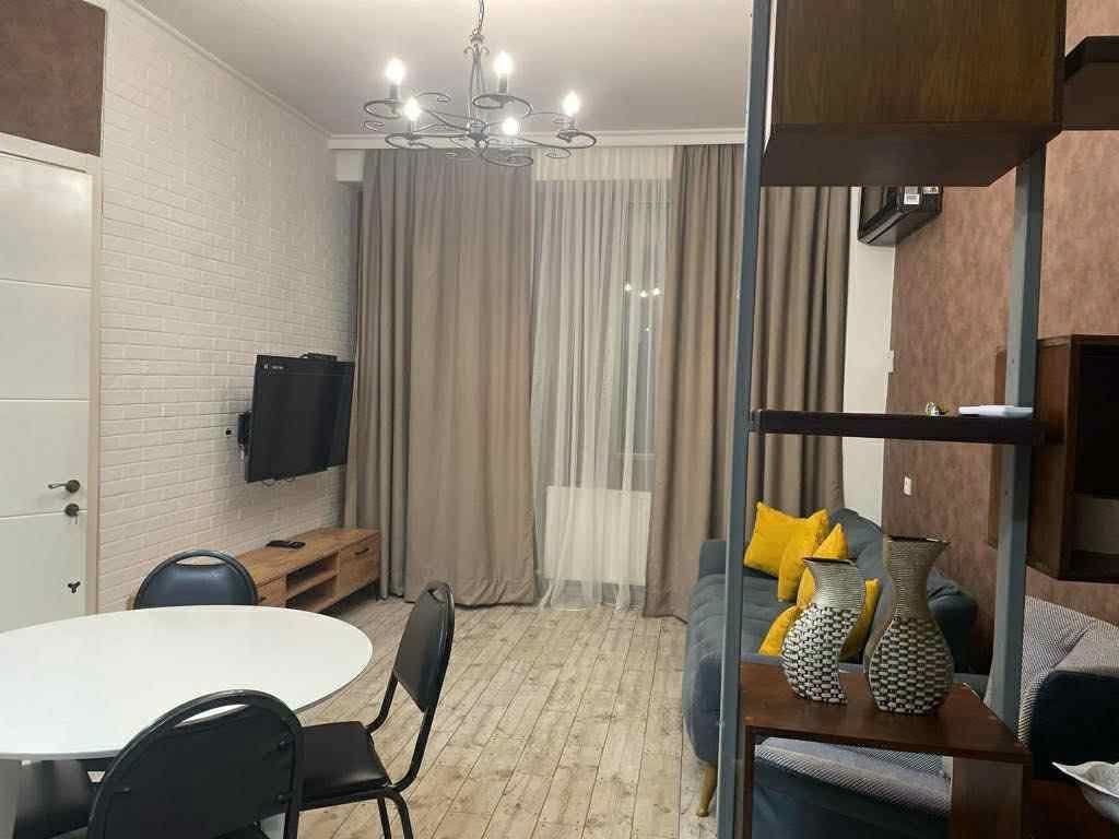 იჯარით გასაცემია 1 ოთახიანი ბინა, ბათუმი — $550