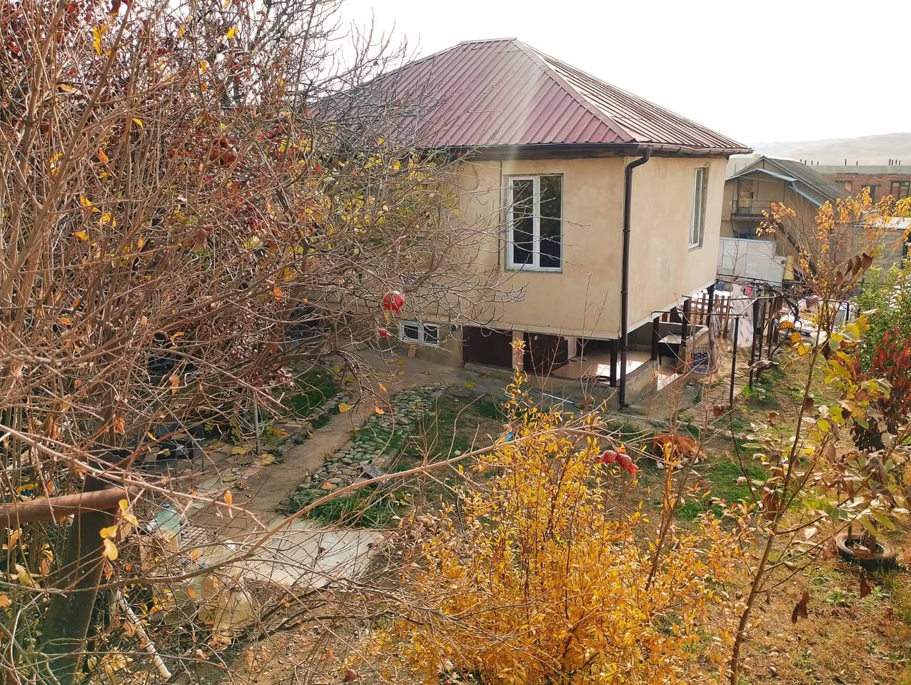 სახლი, თბილისი — 130 000 დოლარი