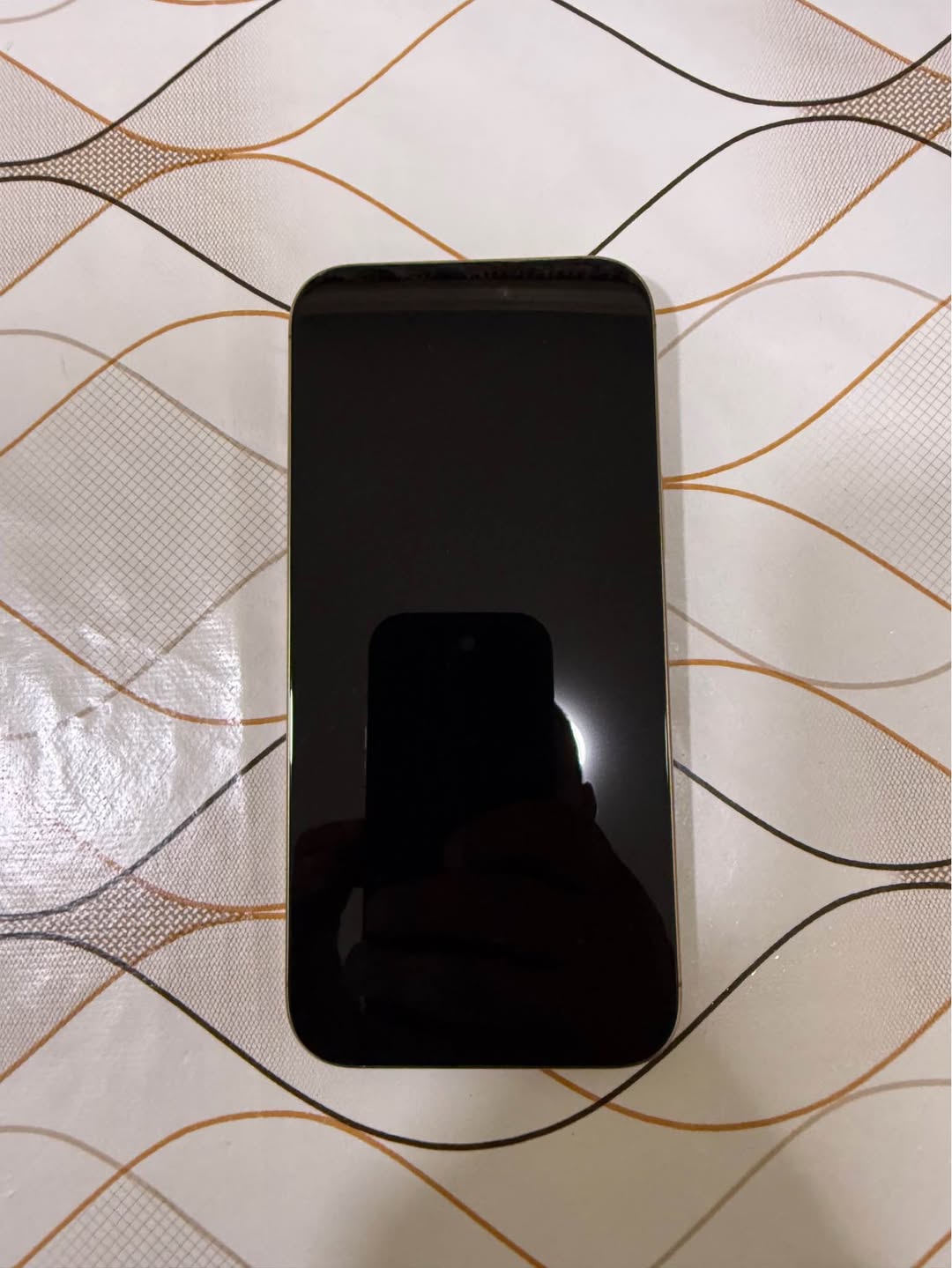 Original eSIM 512 GB, battery 87%