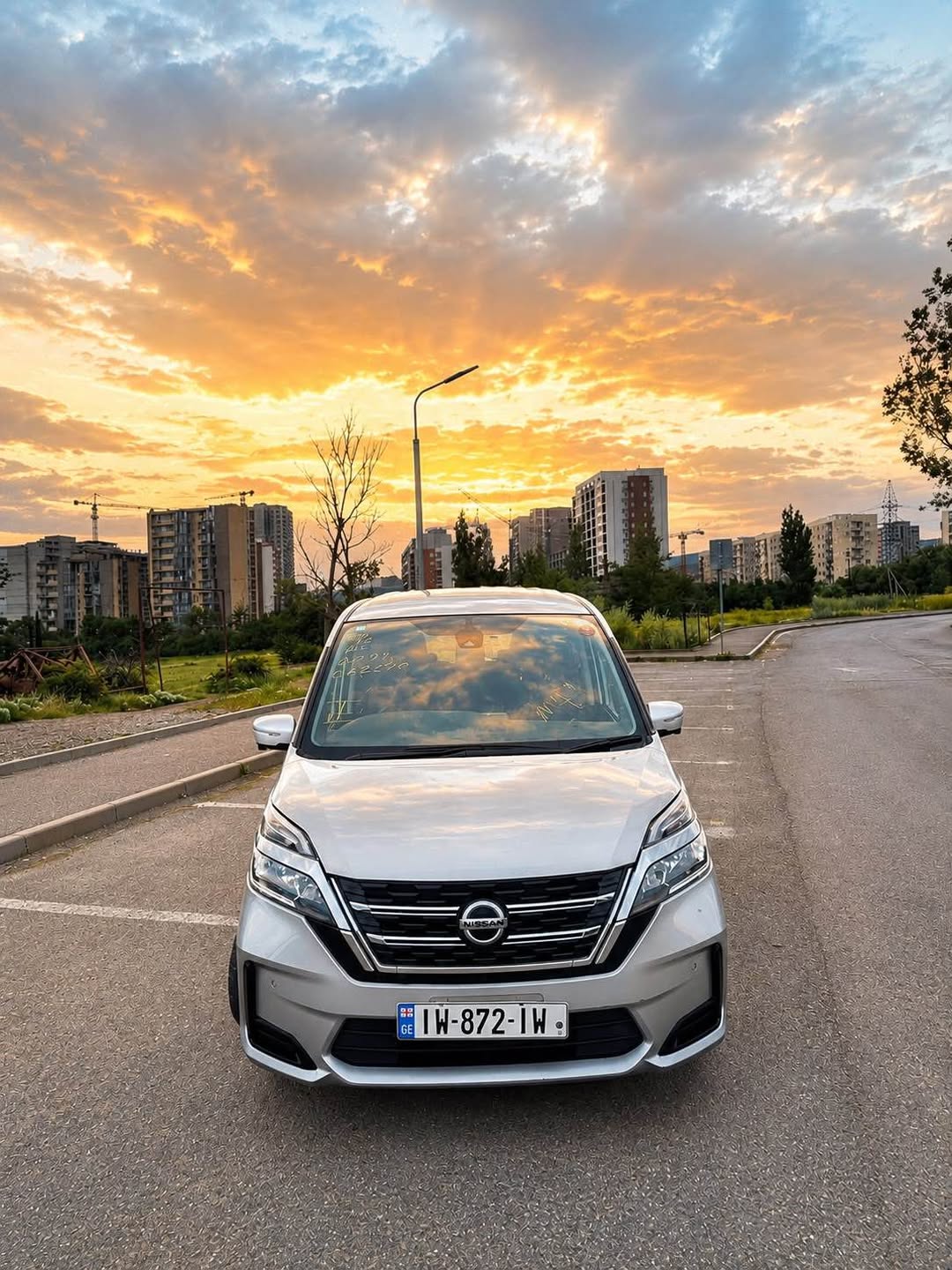 Nissan Serena 2021