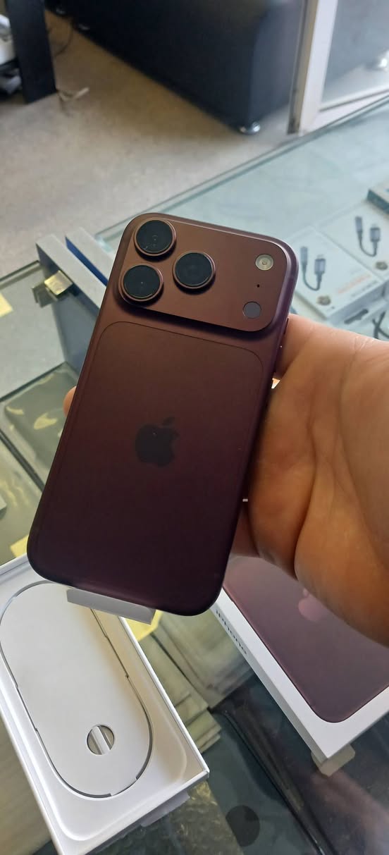 Вачарвум е iPhone 18 Pro 256GB — 555,000֏