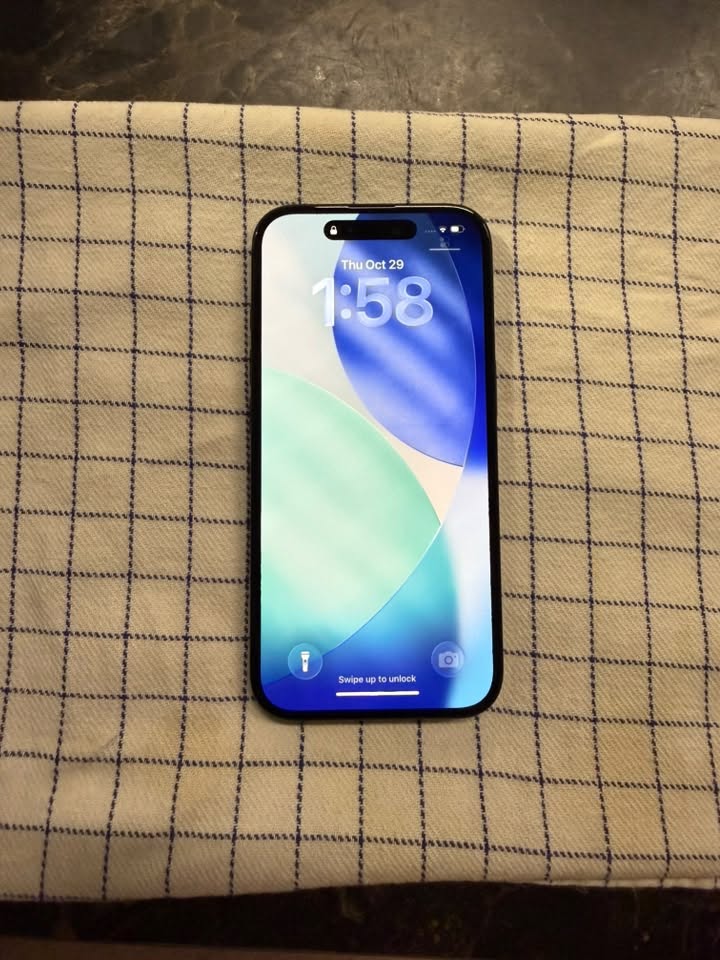 iPhone 16 128GB, ბატარეა 89%, ყუთით
