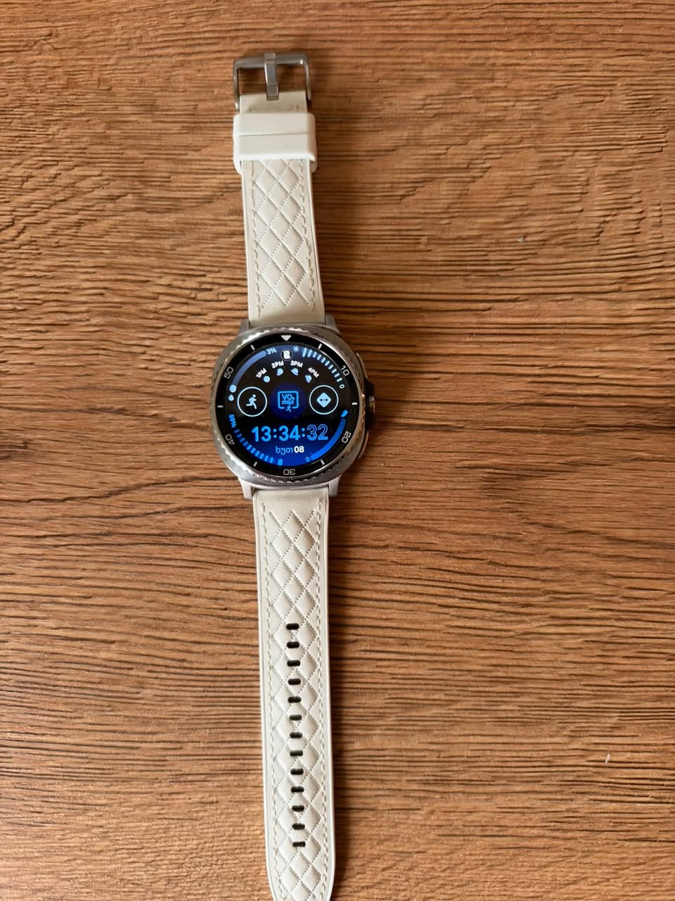 Satılır Samsung watch 8 ideal vəziyyətdə — 600₾