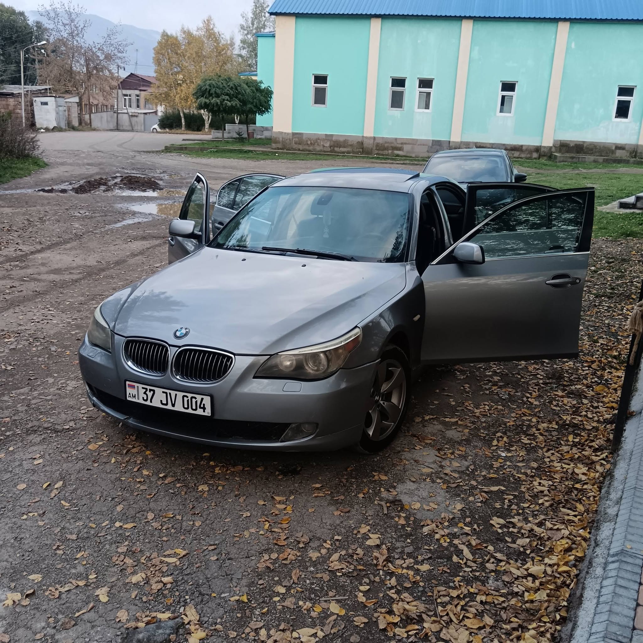 6000$ İyi durumda, detaylar için arayınız