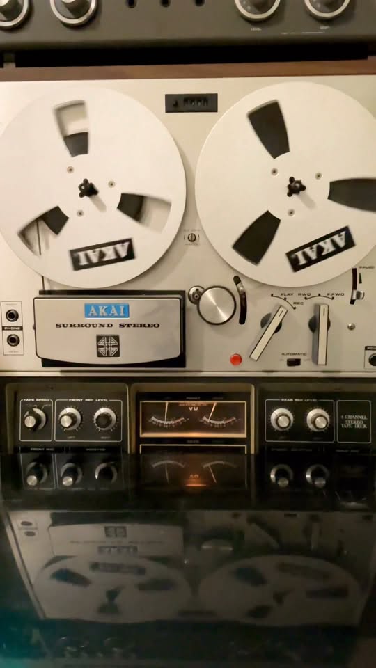 AKAI 1730 d-ss ideal iş vəziyyətində, servis edilmiş, 70 - 2,500₾
