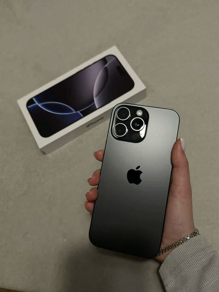 iPhone 16 Pro Max 256GB 96% — 660 Lira