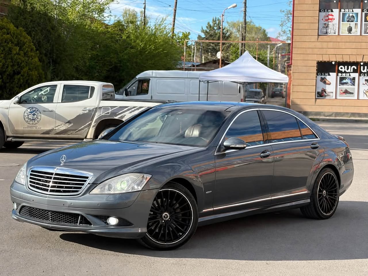 Mercedes-Benz S550
