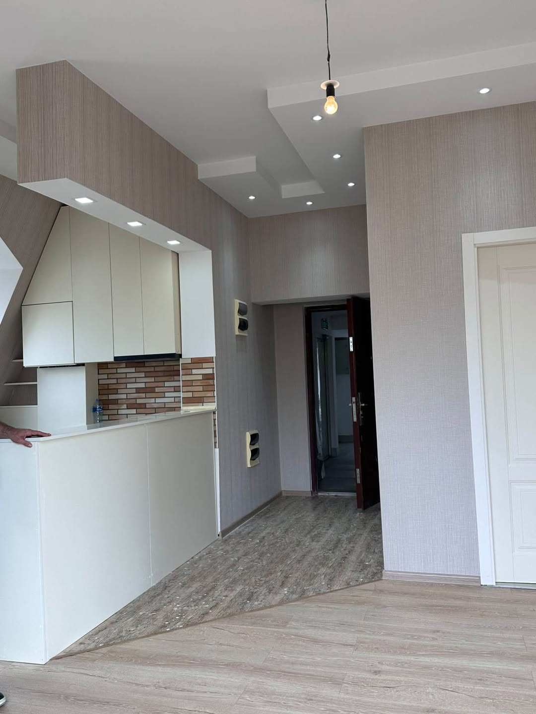 Продаётся 3-комнатная квартира, Тбилиси — $81,000