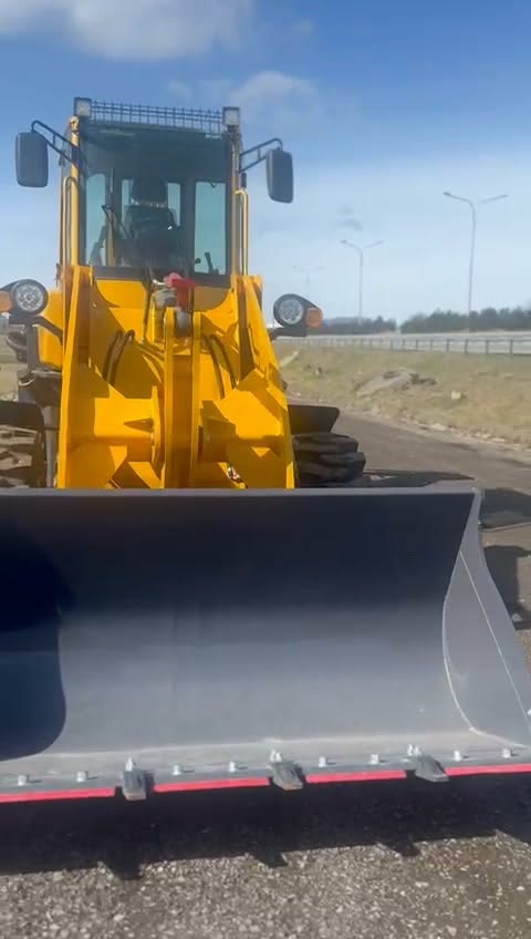 Salam olsun hamınıza ✌️ Torpağa texnika lazımdır - 100₾