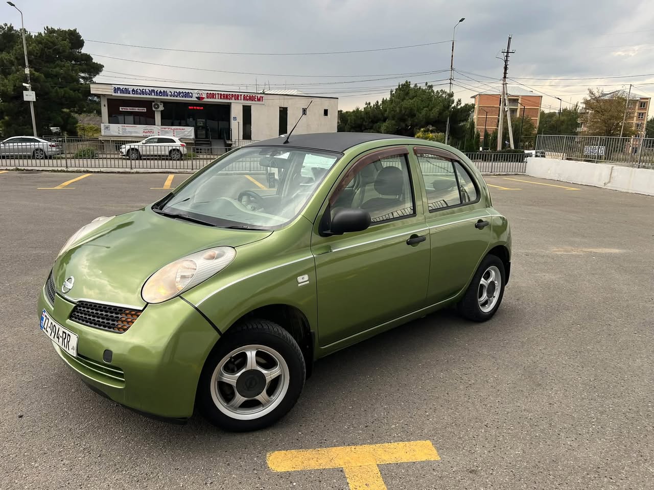 2003-cü il 1.4 mühərrikli. Yeni texnikanı keçib. Zavod — 1,950$